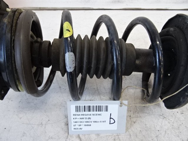 SCHROEFVEER VOOR Renault Scénic II (JM) (01-2003/06-2009), Gebruikt, Renault, Peter-Huppertz-Straße 5
51063  Köln, DE, Dialog.deutschland@renault.de