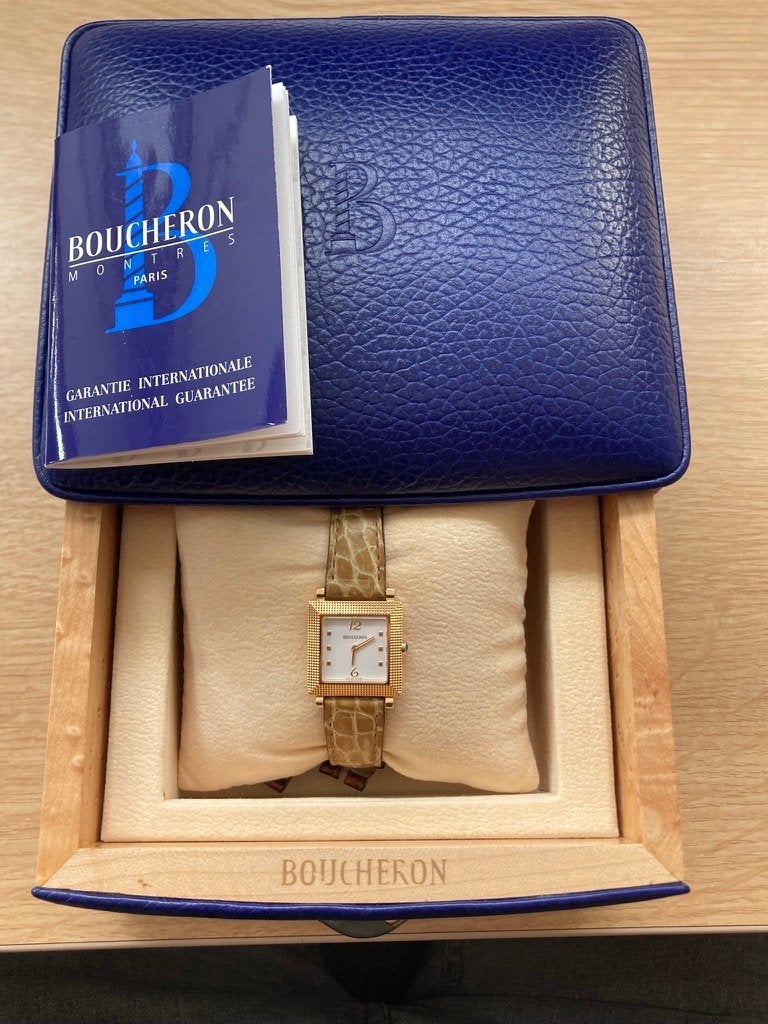 Montre Boucheron en or 18 carats, Montre-bracelet, Autres marques, Cuir, Or