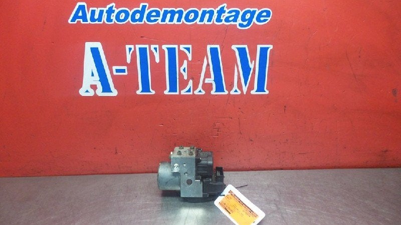 BLOC ABS (FREINS ANTI-BLOCAGE) Renault Clio II Societe (SB), Robert Bosch AG, Renault, Utilisé, Robert-Bosch-Allee 1
74232  Abstatt, DE