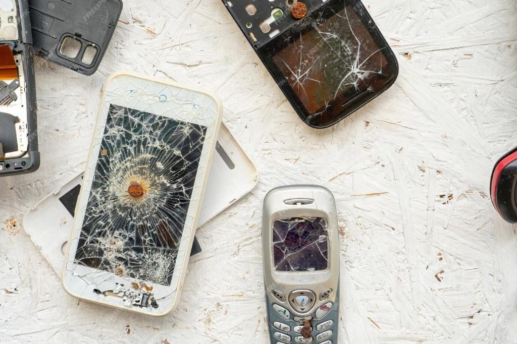 ik zoek oude / kapotte gsm's en tablets, Telecommunicatie, Ophalen