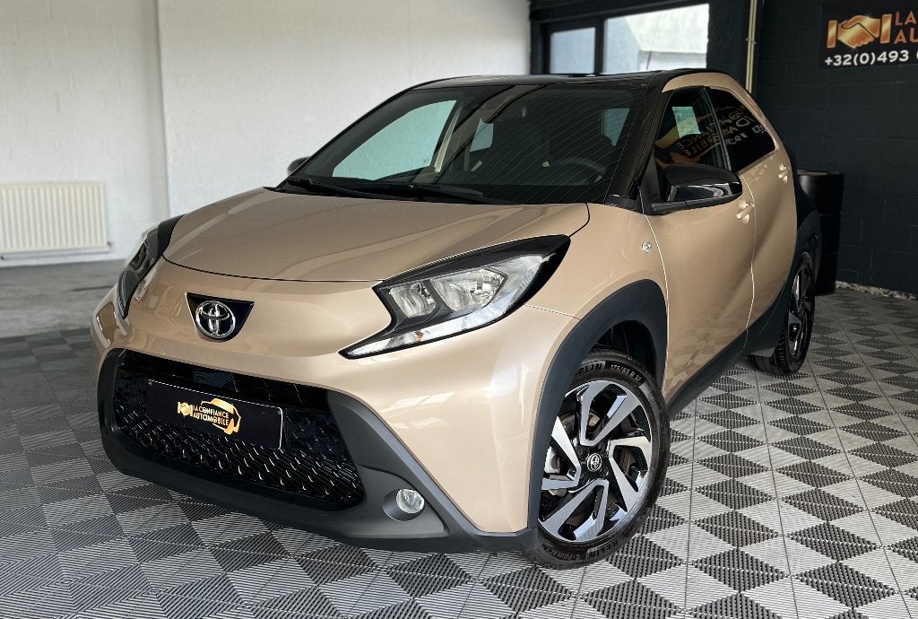 Toyota Aygo X 1.0i 1er Propriétaire Garantie 12 Mois, Autos, 998 cm³, Euro 6, Entretenue par le concessionnaire, 5 portes