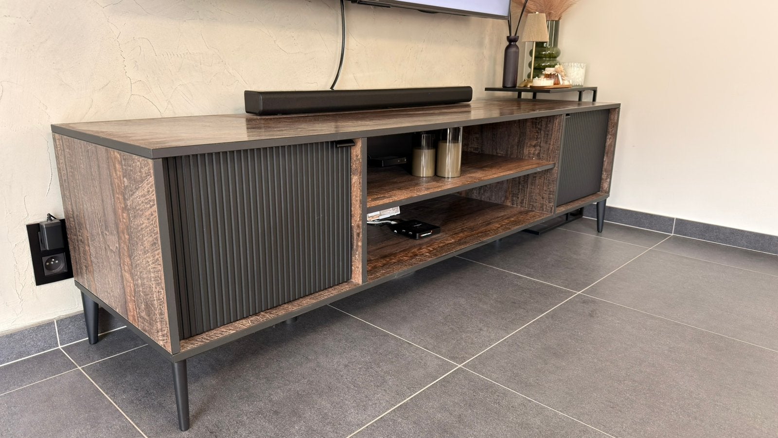 meuble de télévision, Maison & Meubles, Armoires | Mobilier de télévision, Comme neuf, Enlèvement