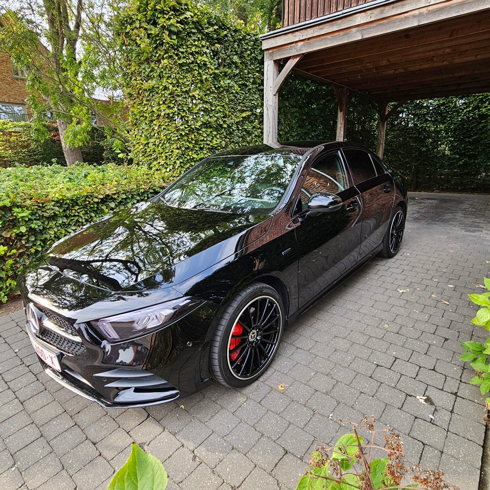 belle mercedes a 250 e en option complète, Autos, Classe A, Achat, Euro 6, Alcantara