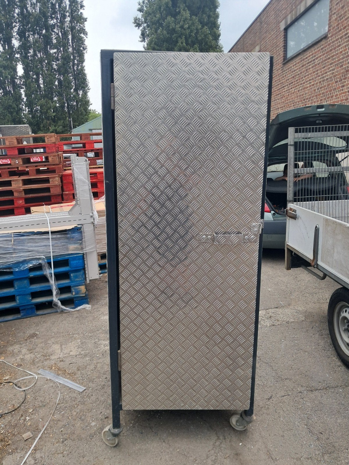 Armoire aluminium professionnel, Articles professionnels, Enlèvement