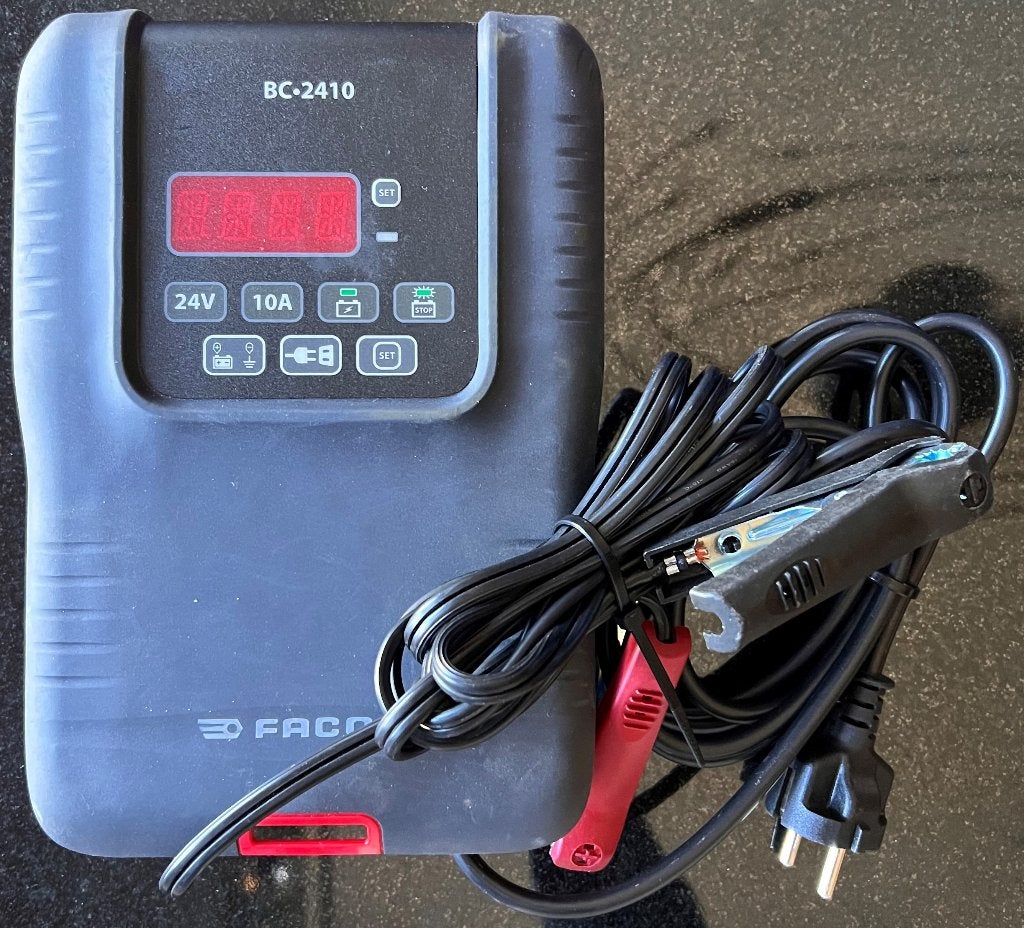 Chargeur camion FACOM BC.2410, Ophalen, Zo goed als nieuw
