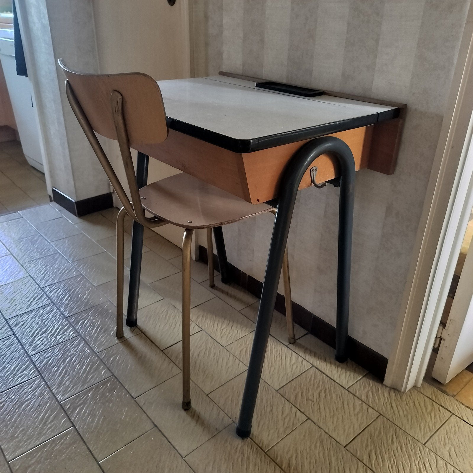 Retro bureau - lessenaar met stoel, Huis en Inrichting, Ophalen, Gebruikt