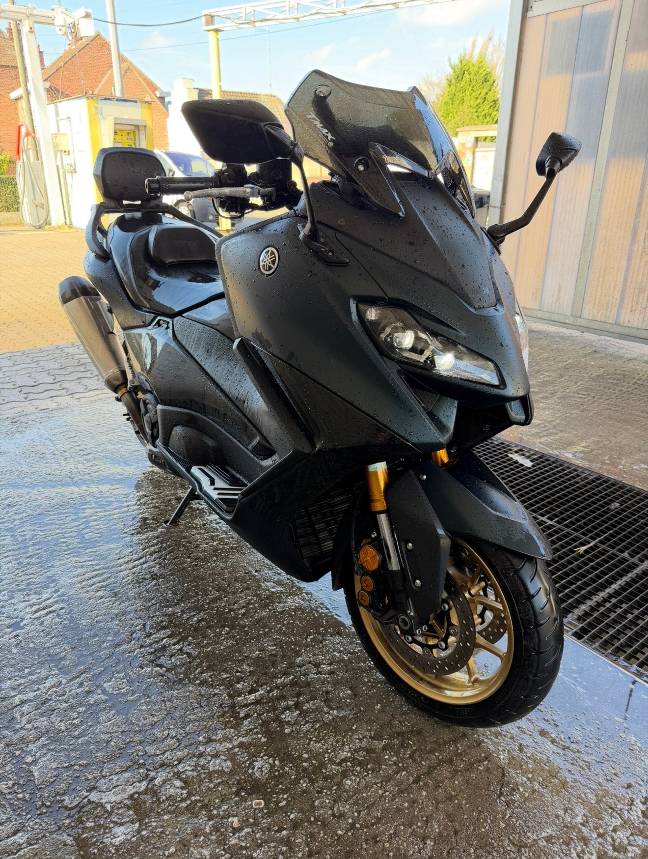 Cause depart vacance mardi T-MAX techmax 560 ecran TFT ferme, Motos, Scooter, Occasion, 2 cylindres, Particulier