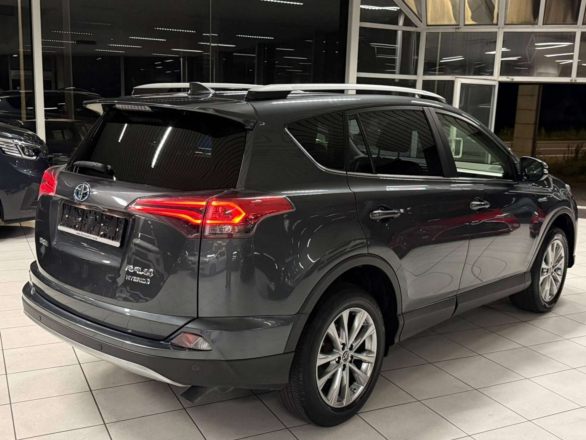 Toyota RAV4 2.5 Hybride/Essence 4x4 Automatique 114kW Euro 6, Auto's, Automaat, 114 kW, Gebruikt, Euro 6