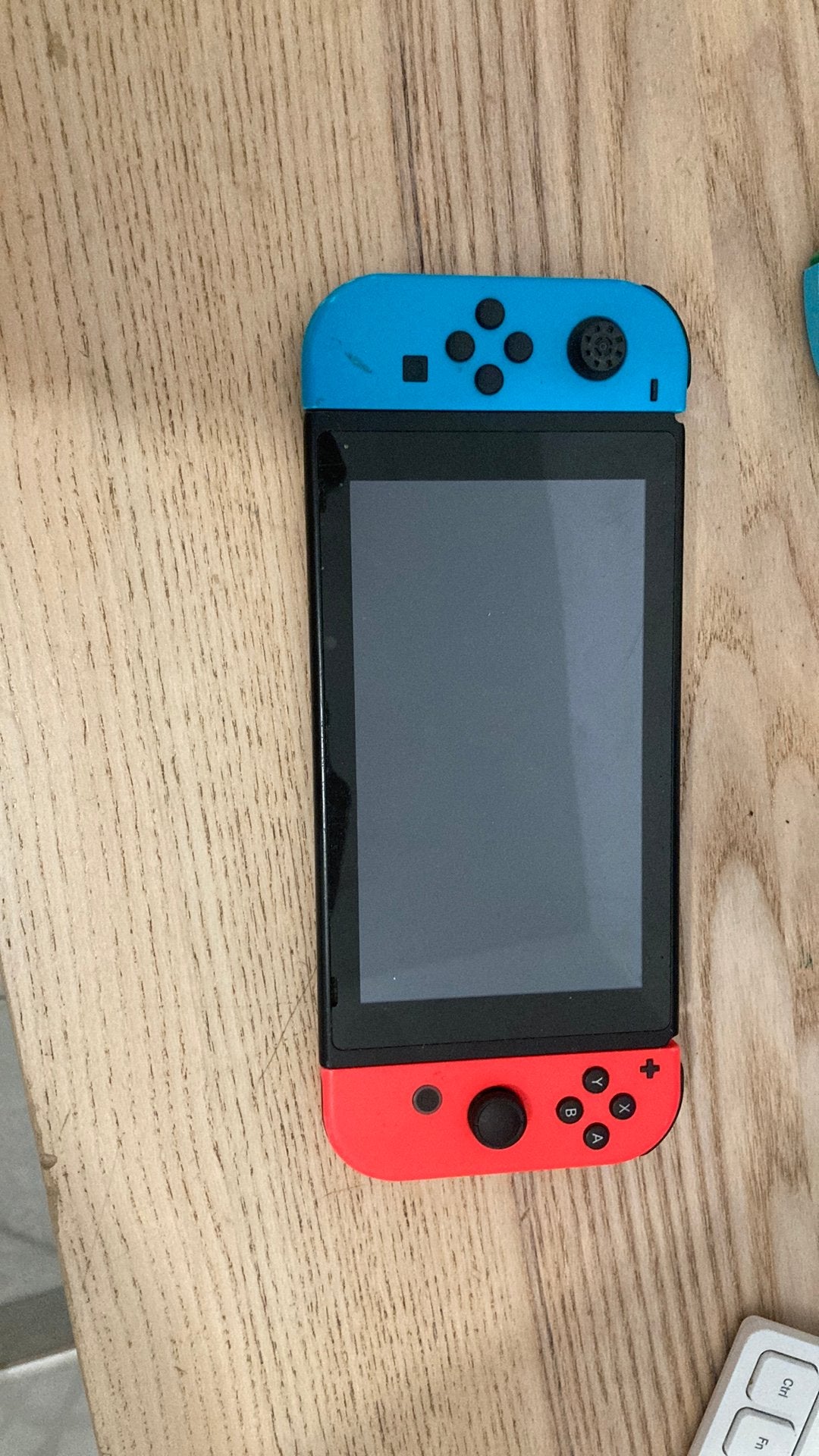 Switch un, Enlèvement ou Envoi, Comme neuf