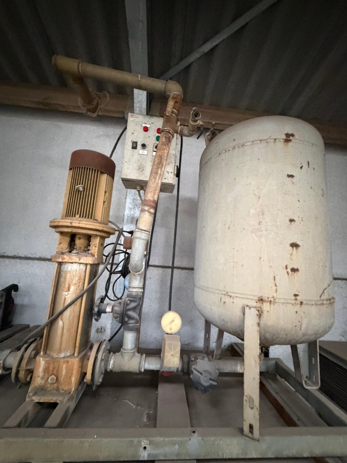 Zware beregenings/boorput pomp met beregeningbuizen, Ophalen