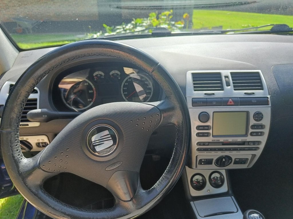 Seat Ibiza, Auto's, Voorwielaandrijving, Stof, 4 cilinders, Blauw