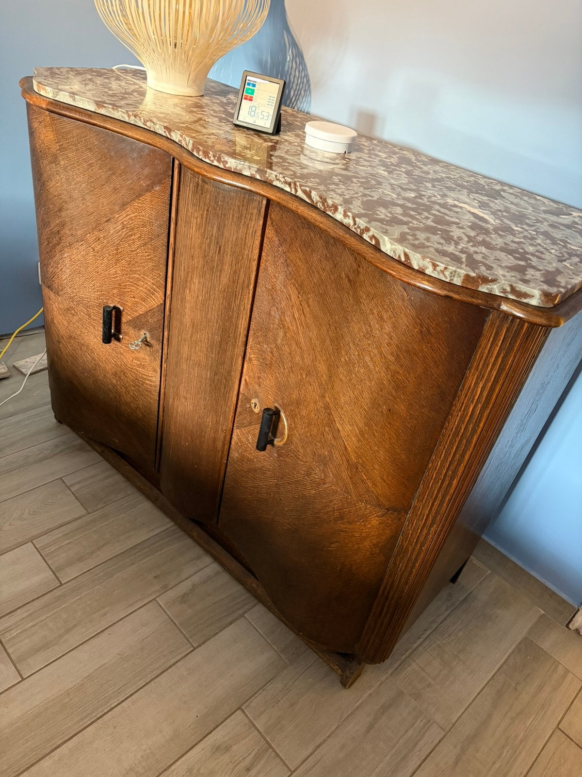 Armoire vintage avec dessus en marbre, Antiquités & Art, Enlèvement