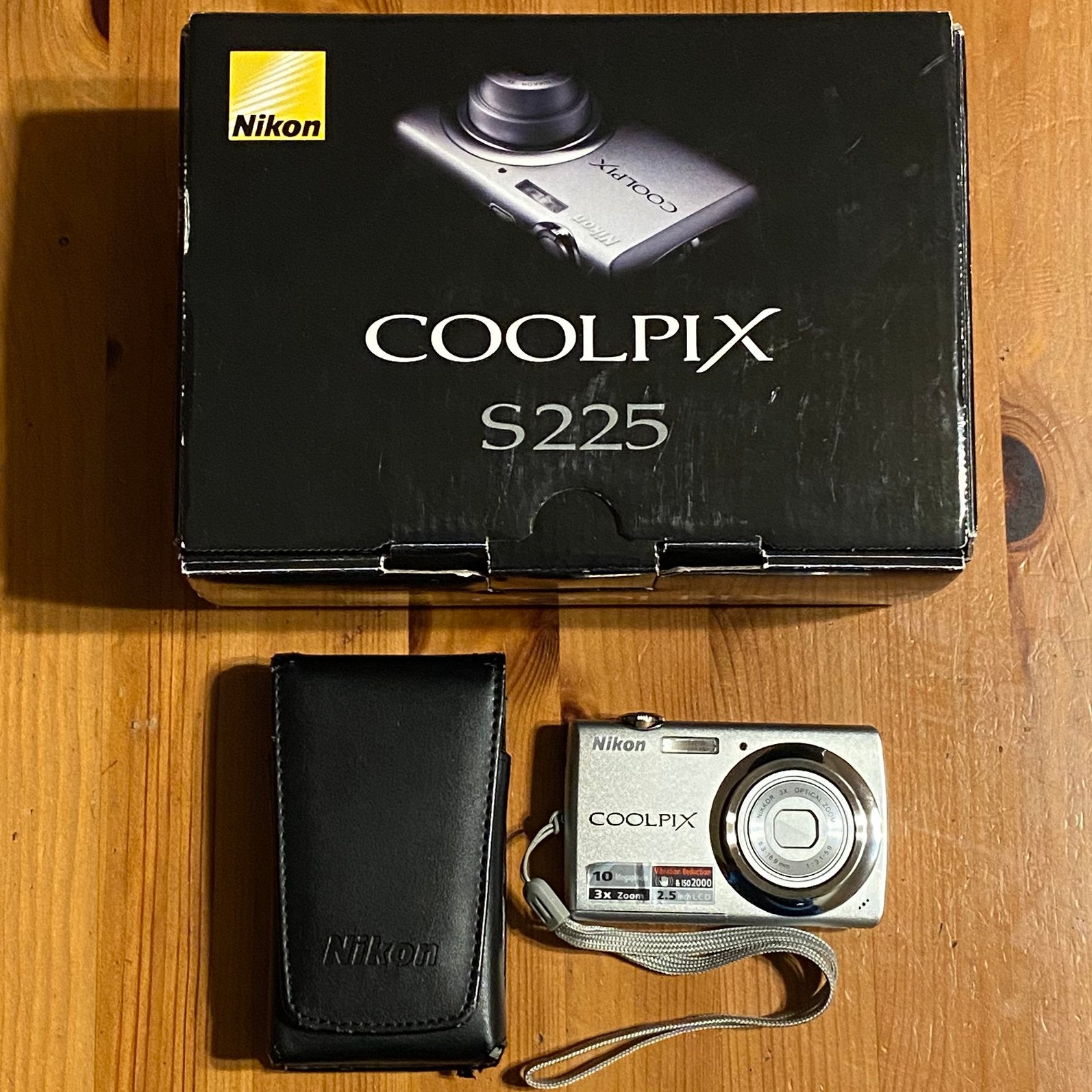 Nikon Coolpix S225* gloednieuw, Audio, Tv en Foto, Ophalen of Verzenden, Nieuw, Compact, Nikon