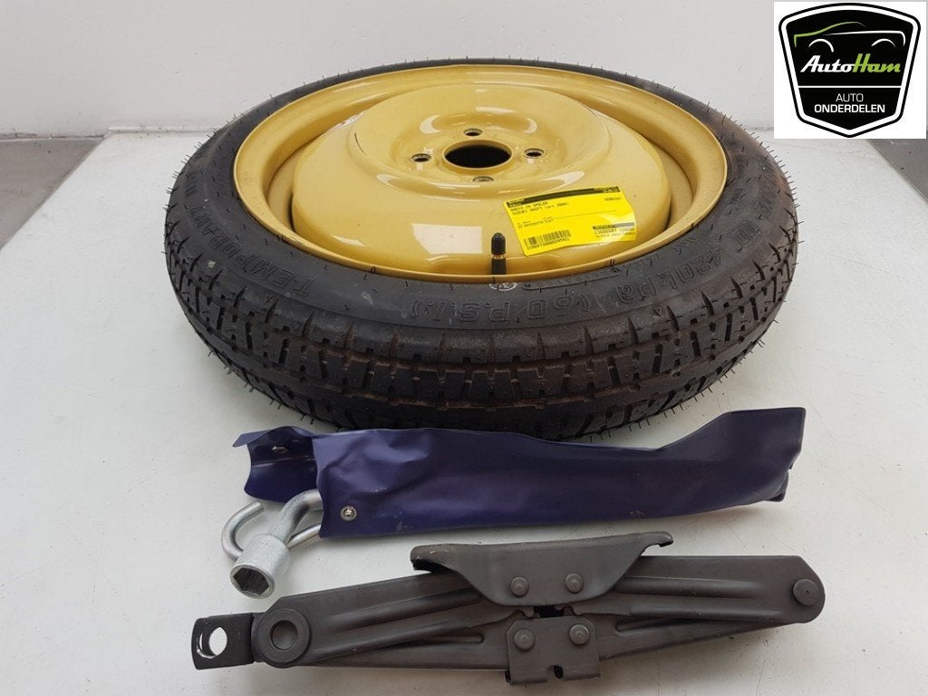 RADIO Suzuki Swift (ZA / ZC / ZD1 / 2/3/9) (01-2005/12-2011), Dhr. J. Ham, Gebruikt, Administratie@autoham.nl, Suzuki