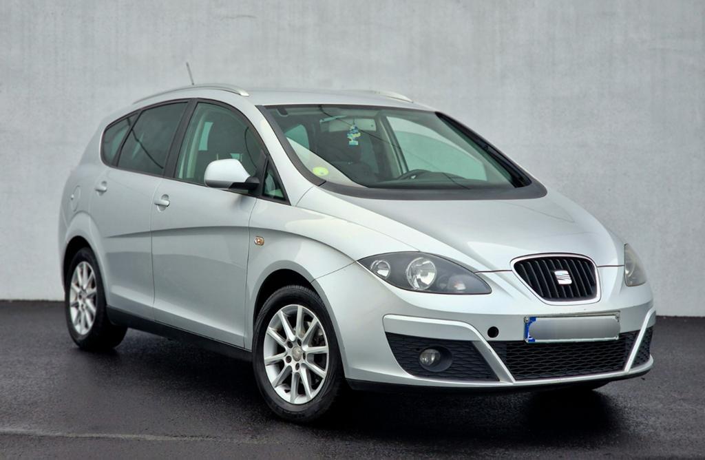 Seat Altea XL 1.6 TDI (105 ch) — Année 2011 — 220 000 KM, Autos, Entreprise, Boîte manuelle, Noir, 5 portes