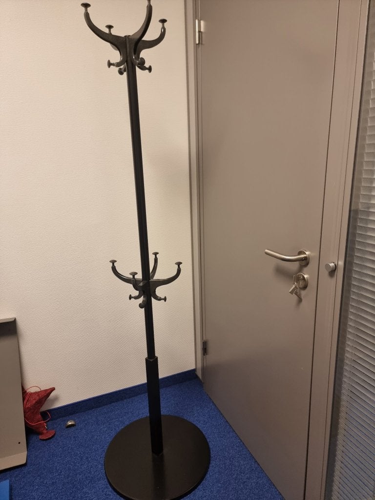 Kapstok op voet, Huis en Inrichting, Ophalen, Overige materialen, Zo goed als nieuw, Staande kapstok