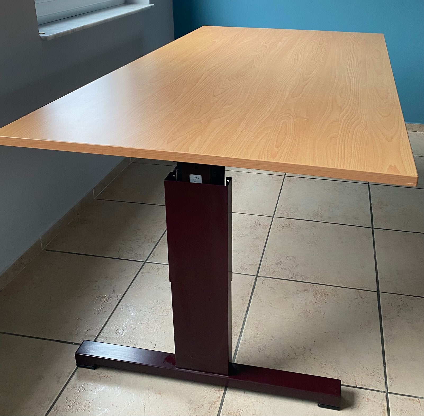 Bureau tafel van Robberechts, Ophalen, 180 cm, In hoogte verstelbaar, Zo goed als nieuw