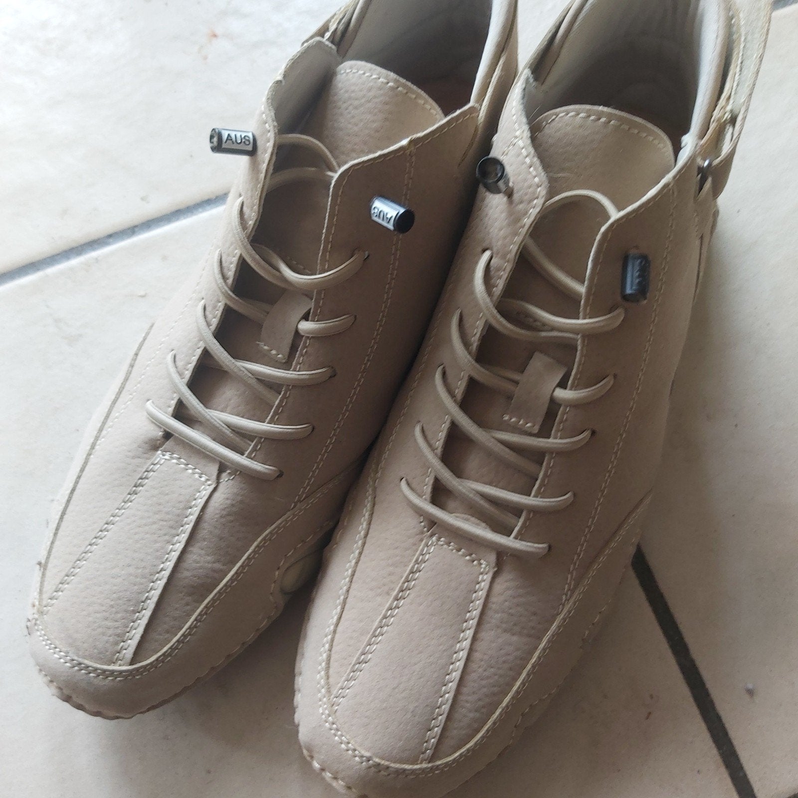 Basket  pour homme  peintures  42 ses neufs, Enlèvement