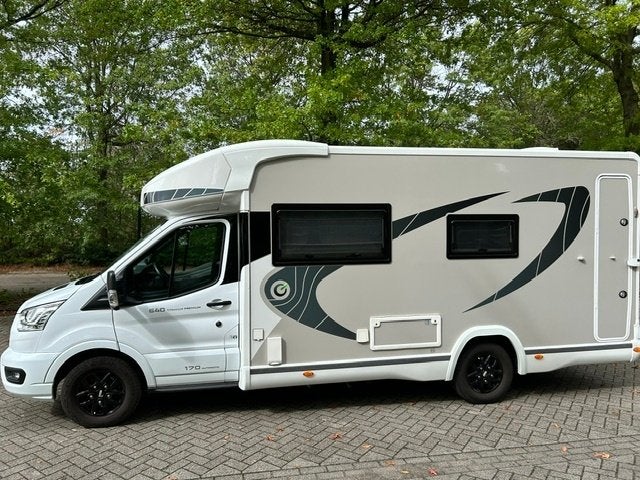 Chausson 640 Titanium Premium Nordic Edition, Caravans en Kamperen, Automaat, Elektrische ramen, Ford, Vloeistofverwarming