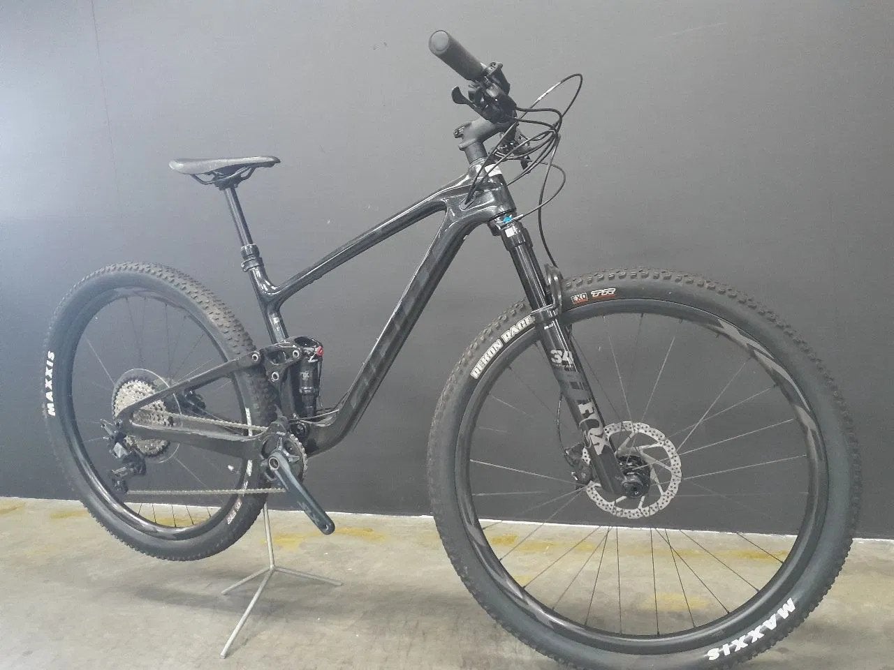 Giant NIEUWE Anthem Advanced Pro 29 2 M Black MTB 5399€ --, Nieuw, Giant