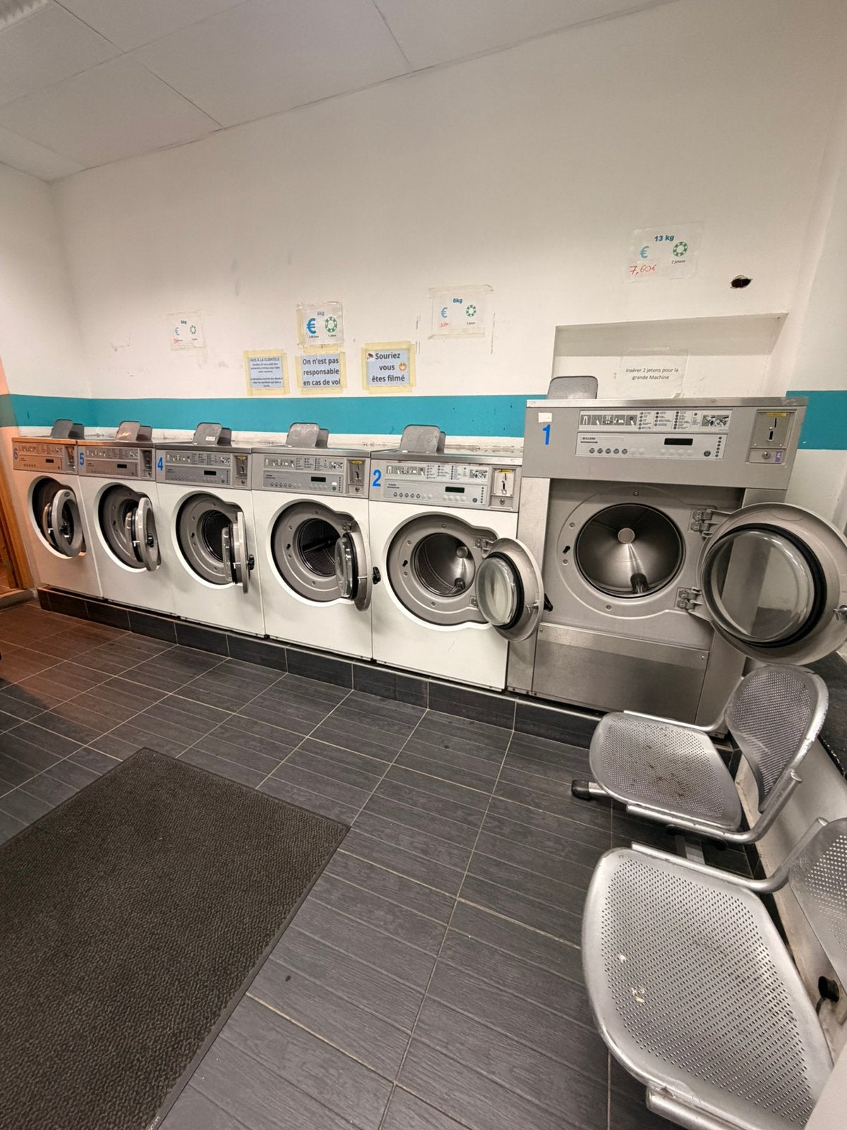 Équipement pour un salon lavoir entier, Electroménager, Enlèvement, Comme neuf