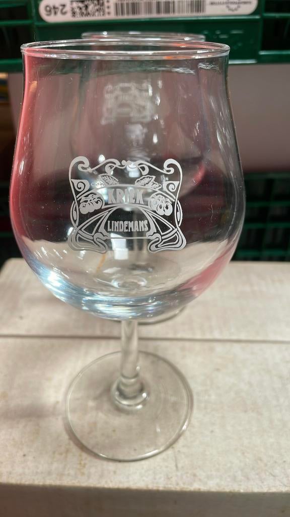 Kriek lindemans, Ophalen, Zo goed als nieuw