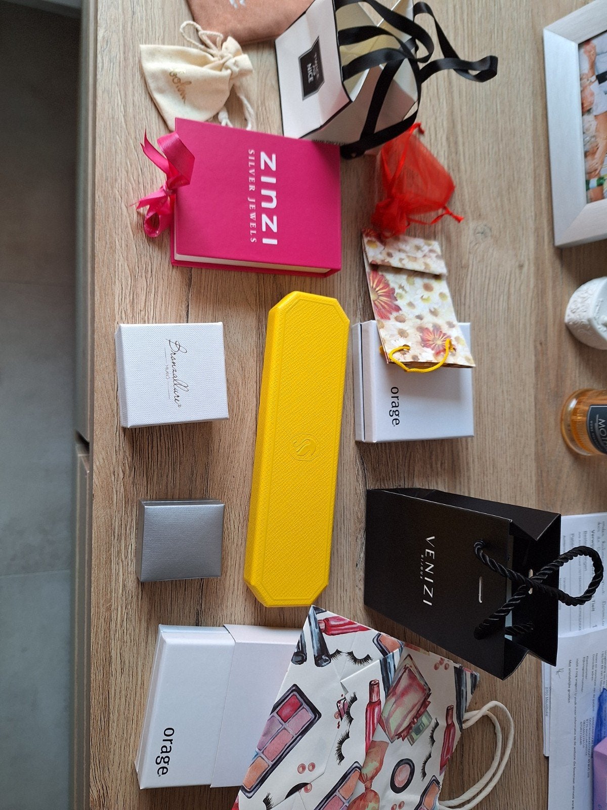 gratis allerlei nieuwe doosjes en zakjes, Enlèvement ou Envoi, Neuf
