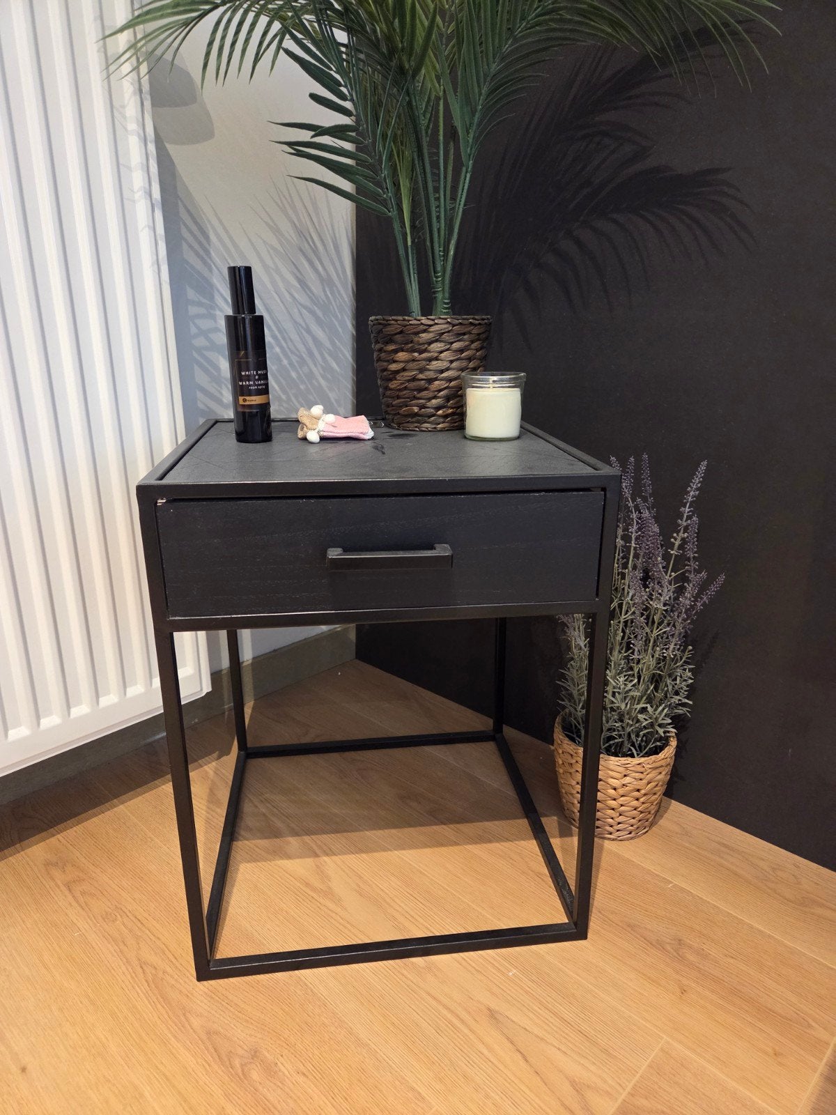 Twee moderne nachttafels, Huis en Inrichting, Ophalen, Minder dan 45 cm, Zo goed als nieuw, Minder dan 55 cm