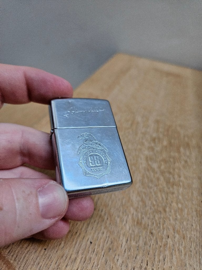 Briquet Zippo de collection - Johnny Hallyday, Collections, Enlèvement ou Envoi, Briquet