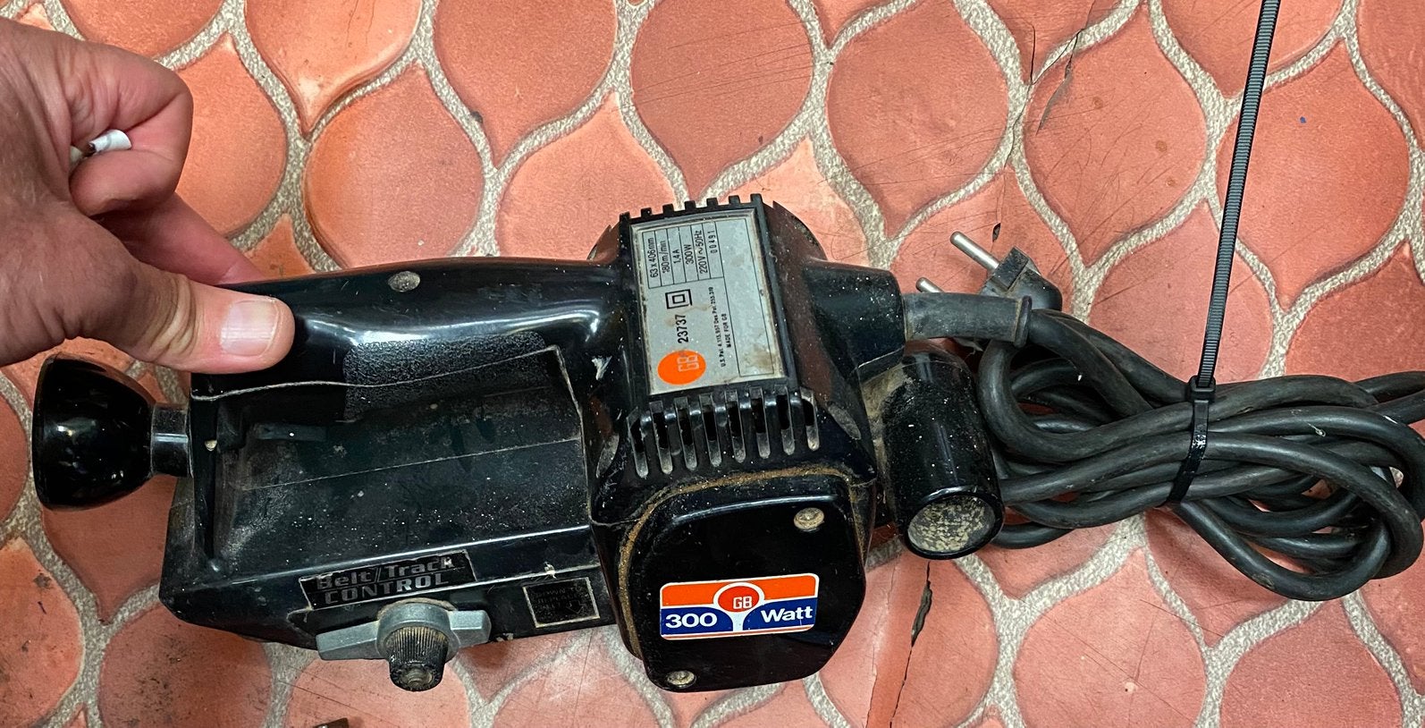 Ponceuse a rubant en excellent état, prix : 20€, Bricolage & Construction, Outillage | Ponceuses, Enlèvement ou Envoi, Utilisé