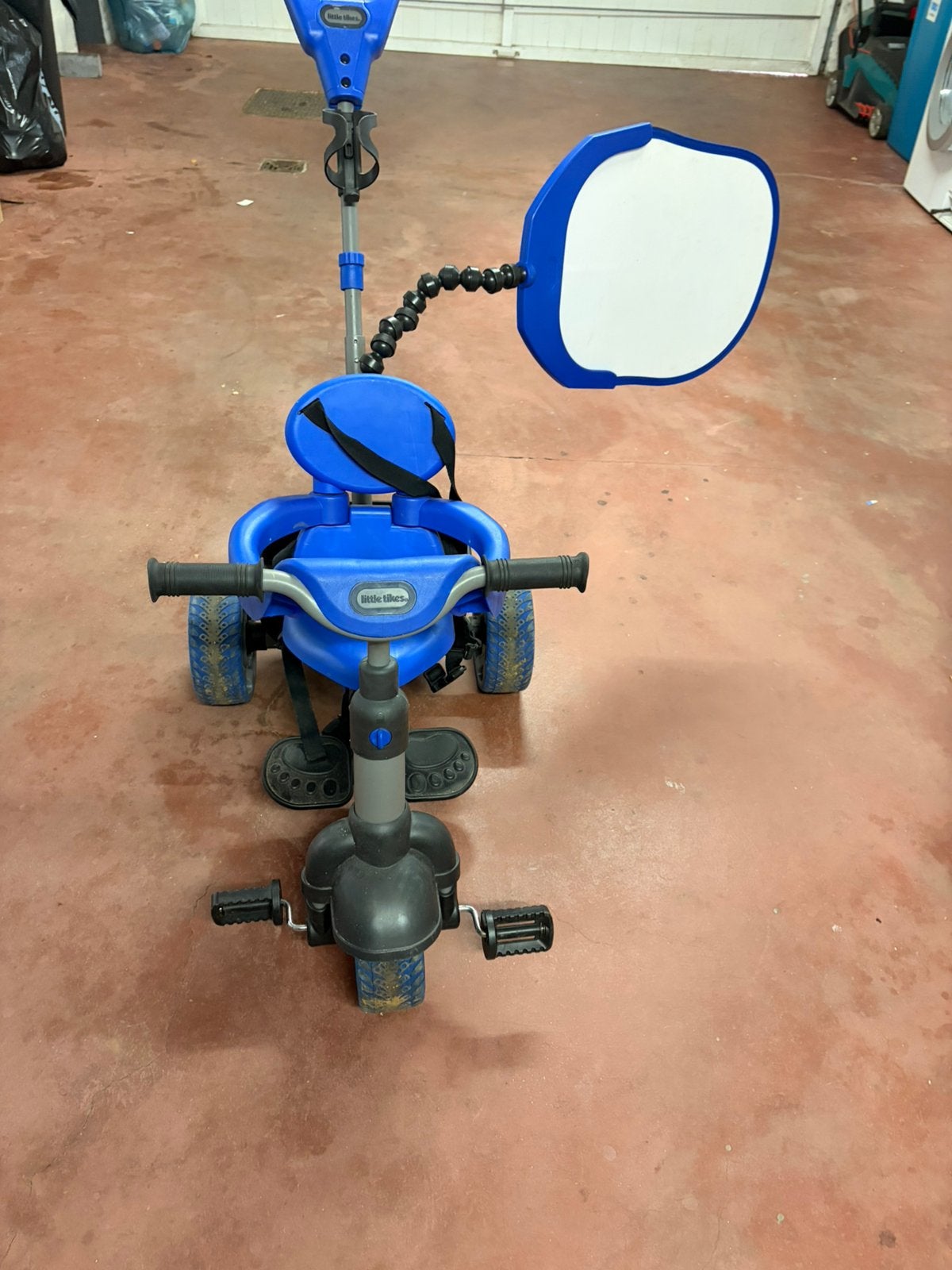 Tricycle Little Tikes bleu, Enlèvement, Utilisé, Tige de poussée