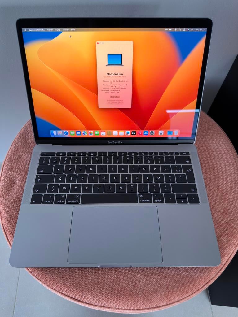 Apple macbook pro, Computers en Software, Apple Macbooks, Zo goed als nieuw, MacBook Pro, 13 inch, 2 tot 3 Ghz, 256 GB, 8 GB, Azerty