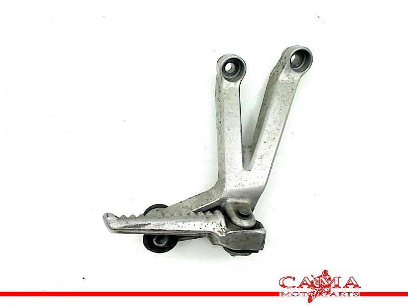 REPOSE PIEDS SUPPORT ARRIÈRE DROIT Honda, Dhr. S. di Majo, Utilisé, Info@cama-motorparts.nl, P.J. Troelstraweg 8 8
3144 CX  MAASSLUIS, NL