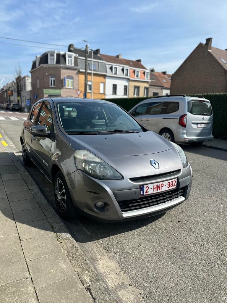 Renault Clio 3 2011 très propre, Auto's, Bedrijf, Te koop, Clio