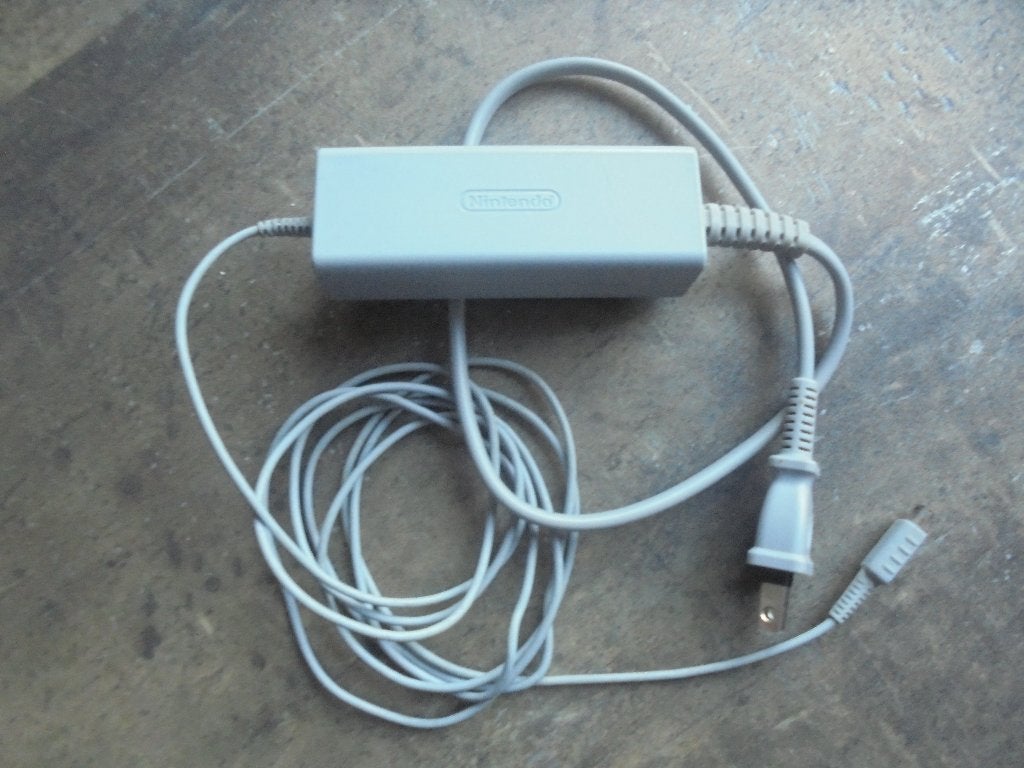 Nintendo GamePad AC Adapter voor Wii U (zie foto's) !LEZEN!, Neuf, Enlèvement ou Envoi, 1 joueur, Autres genres