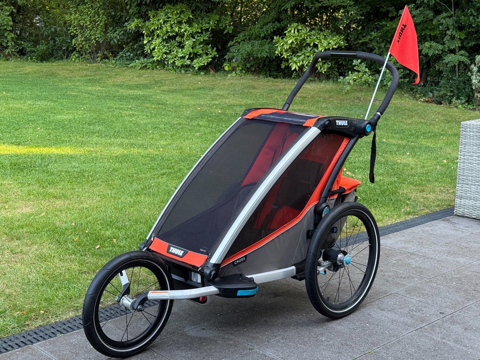 Thule Chariot Cross fietskar + accessoires (nieuwstaat), Enlèvement, Comme neuf, Remorque pour enfant, Suspension