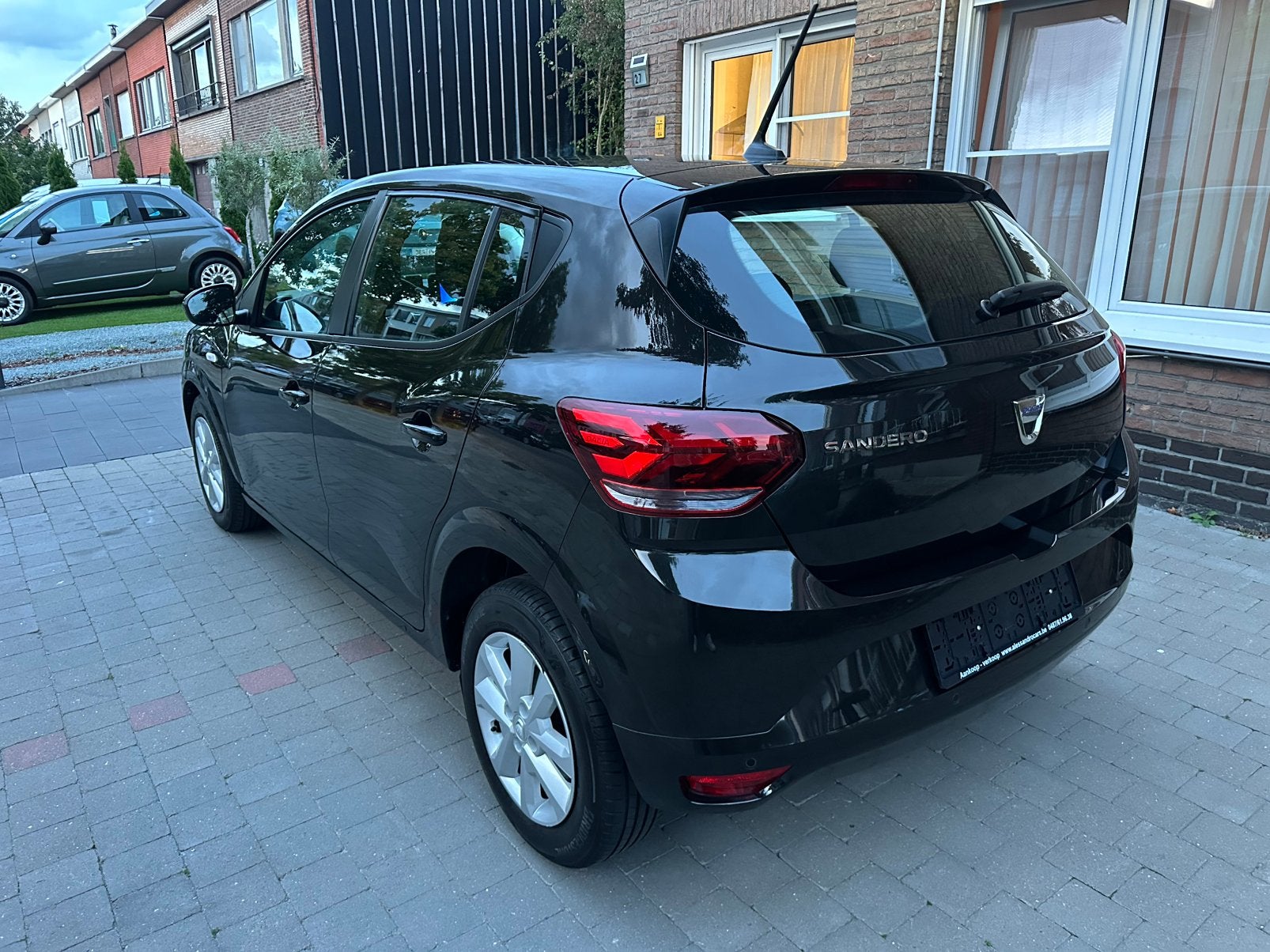 Dacia Sandero 1.0i! Topstaat* Airco*Navi* 37000km* Garantie!, Auto's, Voorwielaandrijving, Testrit aan huis, Stof, Zwart