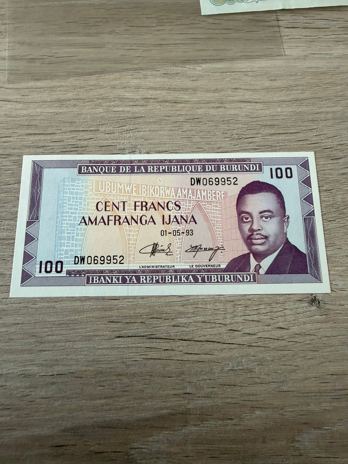 Burundi 100 francs 1993 UNC!, Ophalen of Verzenden