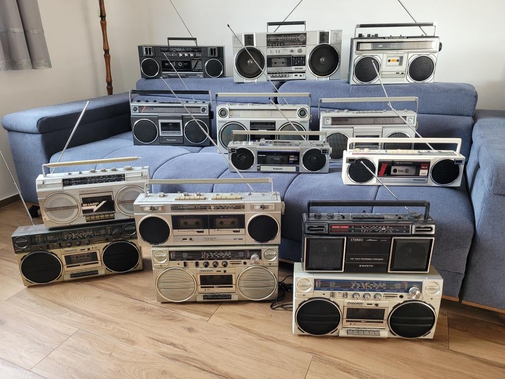 ATTENTION, LISEZ L'ANNONCE RADIO AVEC CASSETTES, Ophalen, Onderdeel, Met banden