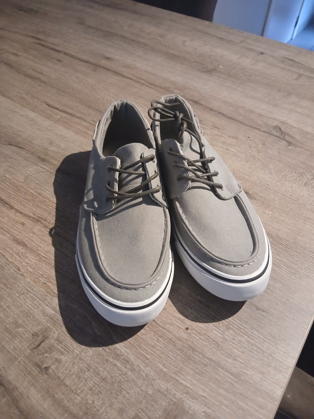 Chaussure d'été taille 45, Enlèvement