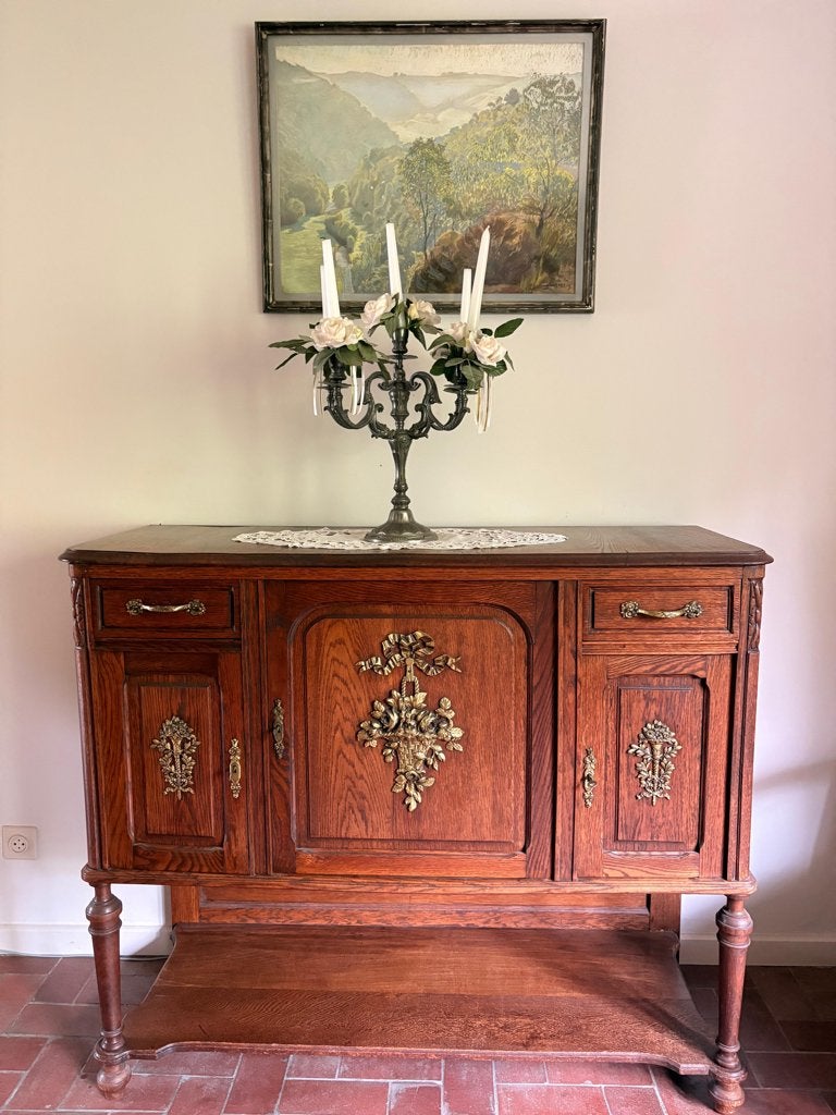 Klassiek eiken dressoir, Ophalen, Klassiek, Eikenhout, Zo goed als nieuw