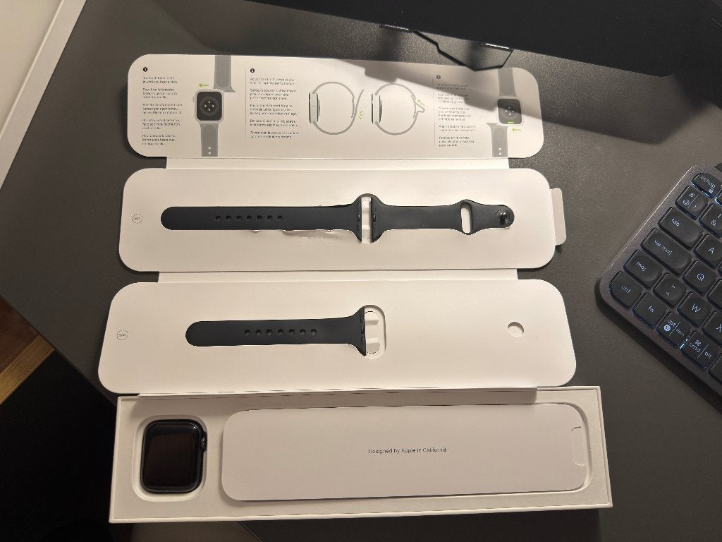Apple Watch SE - Met originele verpakking, Handtassen en Accessoires, Ophalen, Gebruikt, Zwart, IOS