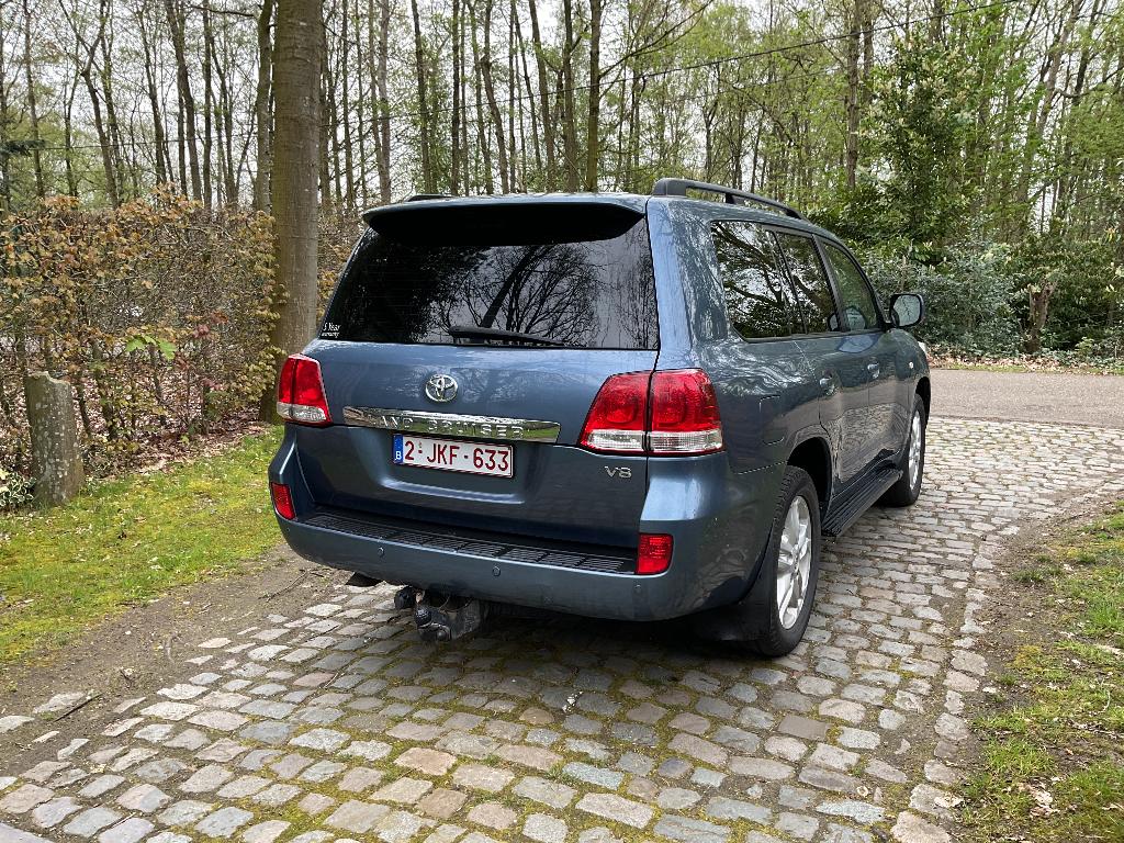 Toyota land cruiser 200  LICHTE VRACHT,Met onderhoudsboekje, Automaat, Skiluik, Blauw, Leder