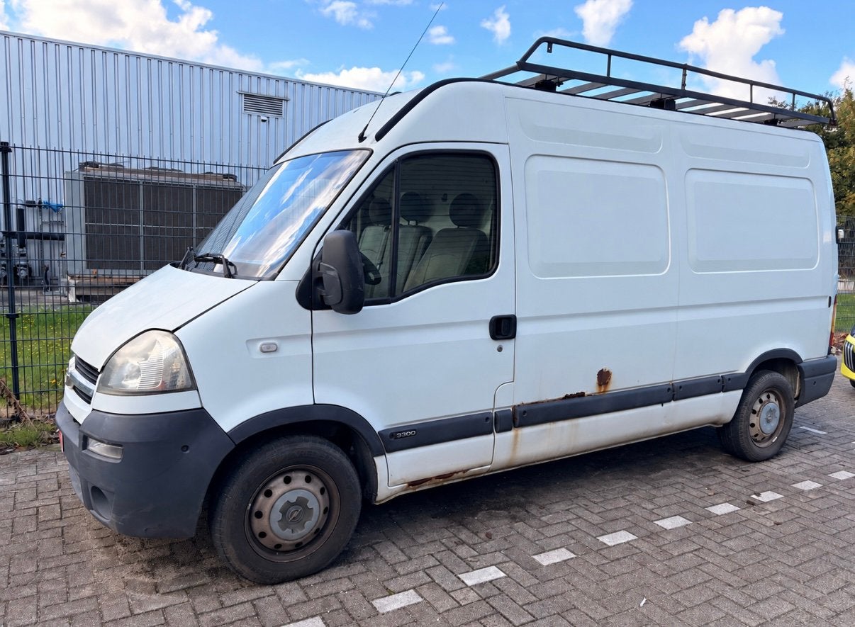 Opel Movano 2.5 D  l2h2, 4 deurs, 4 cilinders, Wit, Grijs