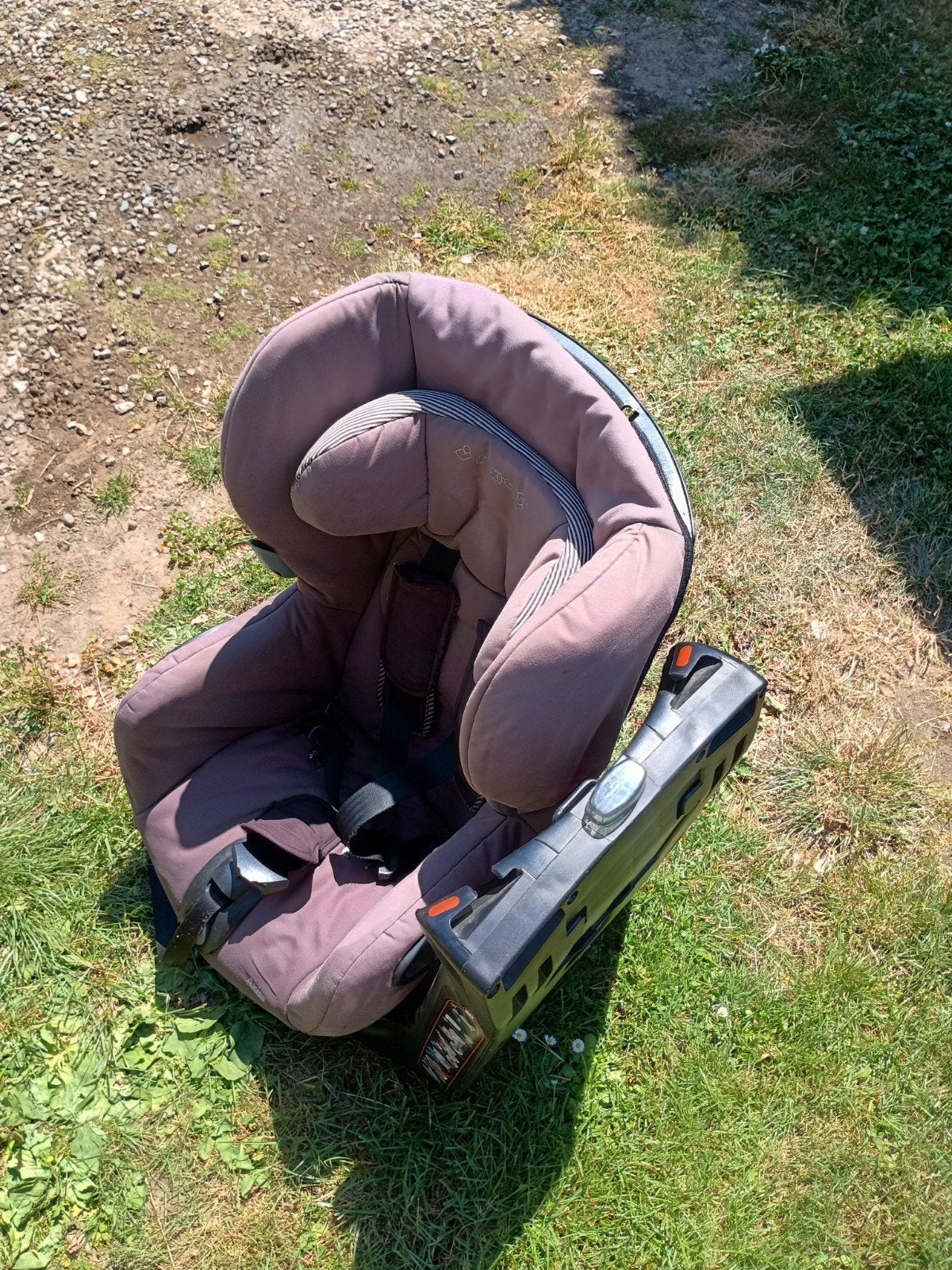 maxi cosy Axiss Siège auto, Enfants & Bébés, Sièges auto, Ceinture de sécurité, Enlèvement