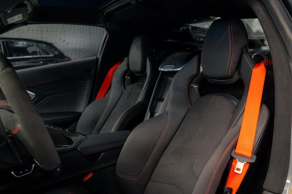 Corvette C8 E-Ray Coupé Automaat 3LZ Package Volledig Matte, Auto's, Automaat, Stof, 515 kW, Bedrijf
