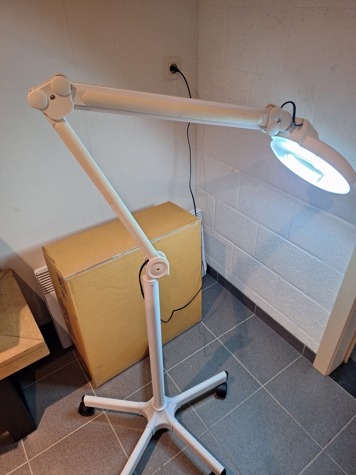 Loeplamp, Hobby en Vrije tijd, Vergrootglazen, Loepen en Loeplampen, Ophalen, Loeplamp