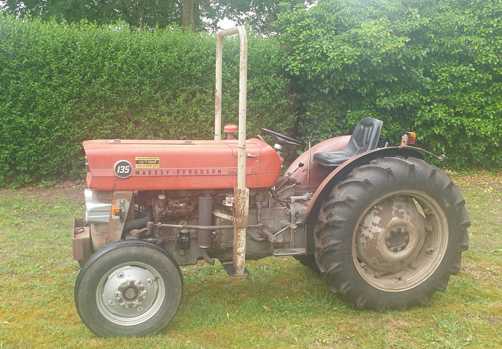 Massey ferguson 135 smalspoor, Zakelijke goederen, Landbouw | Tractoren, Ophalen