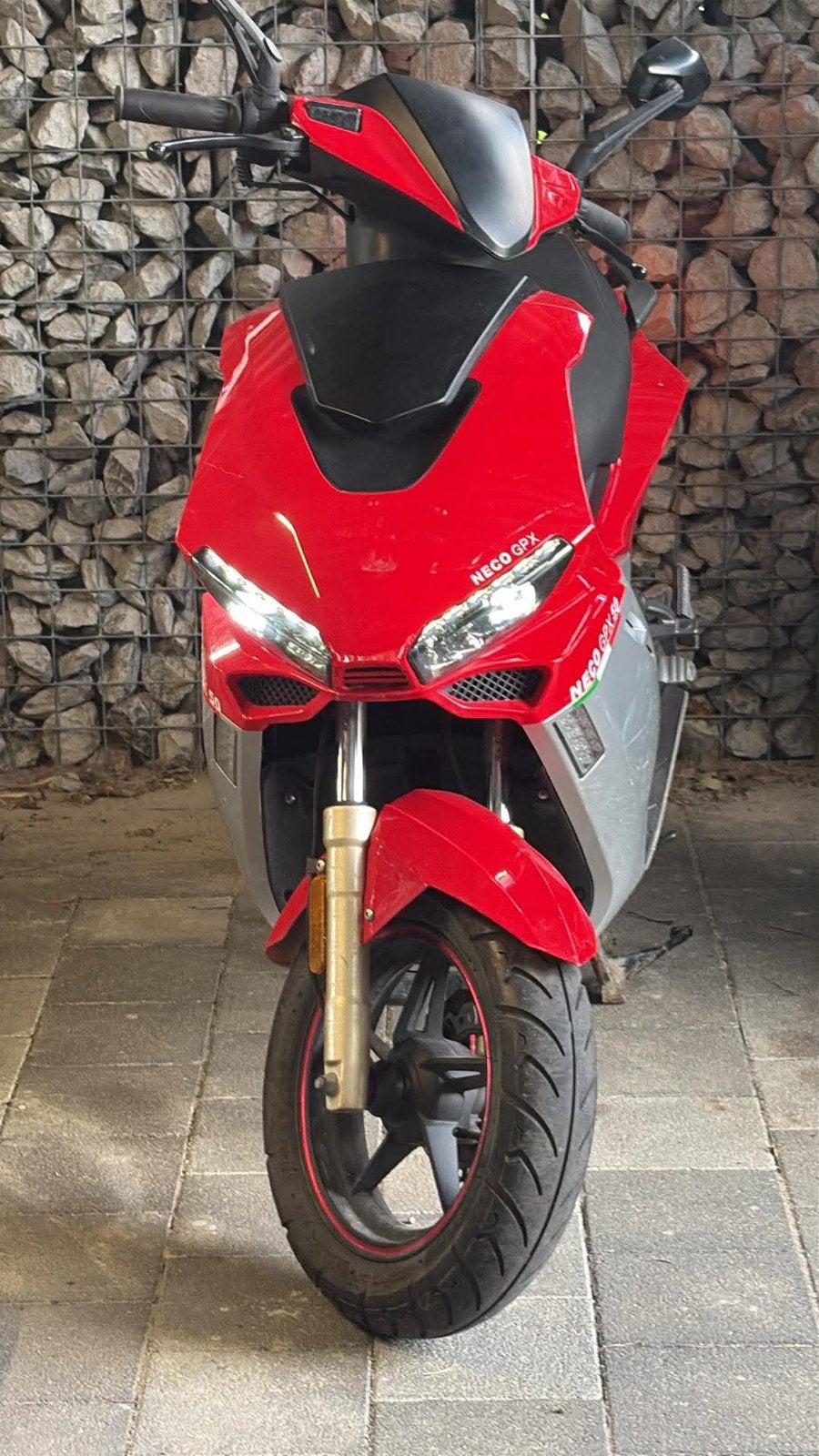 Neco gpx 50 2t, Fietsen en Brommers, Ophalen, Zo goed als nieuw