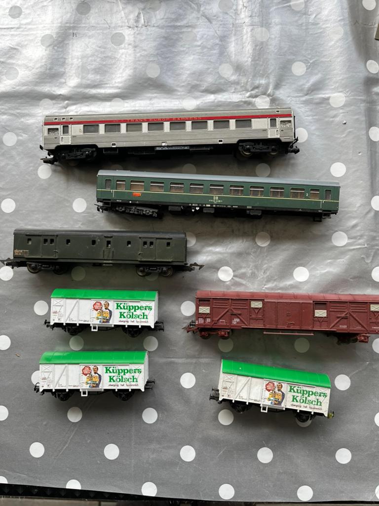 Ensemble de 7 modèles réduits de wagons, Hobby & Loisirs créatifs, Enlèvement ou Envoi, Comme neuf, Jouef